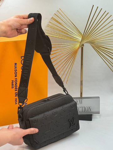 Louis Vuitton - Luxury Monogram Crossbody Bag