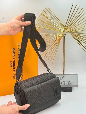 Louis Vuitton - Luxury Monogram Crossbody Bag